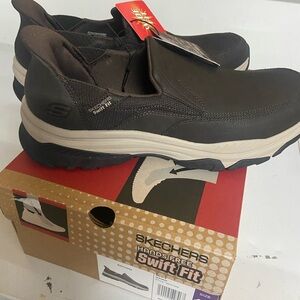 Skechers Swift Fit 11 Wide Fit  Men's Brown Slip-On Shoes